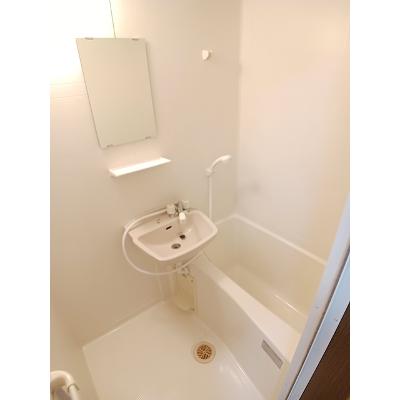 アメニティー２１ 101【管理NO：1-010278101-01010】 ★家具家電は申し込み後に搬入しますの物件写真4