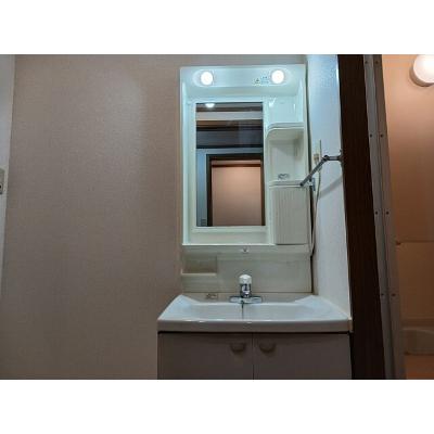 シャローゼ２ 105【管理NO：1-010229402-01040】 ★家具家電は申し込み後に搬入します★の物件写真6