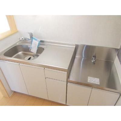エンゼルハート 102【管理NO：1-018343501-01020】 ★家具家電は申し込み後に搬入しますの物件写真3