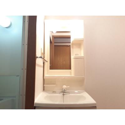 シャローゼ２ 106【管理NO：1-010229402-01050】 ★家具家電は申し込み後に搬入します★の物件写真6
