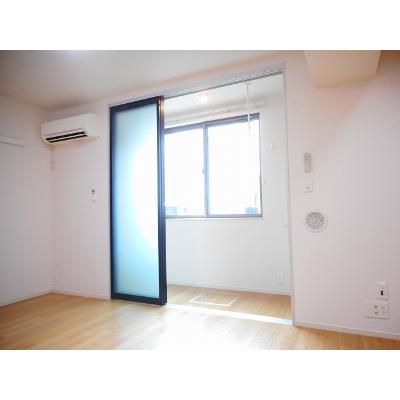サンエルフⅣ 101【管理NO：1-023138501-01010】 ★家具家電は申し込み後に搬入しますの物件写真2