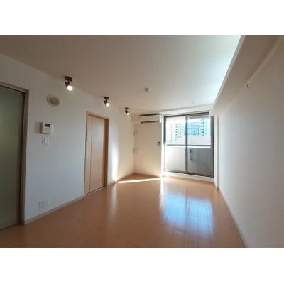 グラツィオーネ 305【管理NO：1-016538101-03040】 ★家具家電は申し込み後に搬入します★の物件写真2