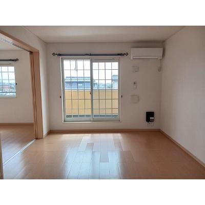バロン・四辻 203【管理NO：1-016263801-02030】 ★家具家電は申し込み後に搬入します★の物件写真2