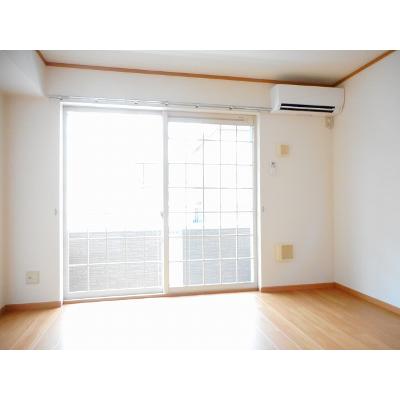 パティオⅡ 105【管理NO：1-011969002-01040】 ★家具家電は申し込み後に搬入しますの物件写真2