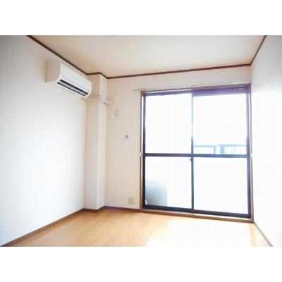 メゾン比良 201【管理NO：1-009652901-02010】 ★家具家電は申し込み後に搬入しますの物件写真2