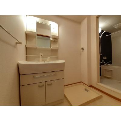 ピュア・トーン 102【管理NO：1-014436701-01020】 ★家具家電は申し込み後に搬入します★の物件写真6