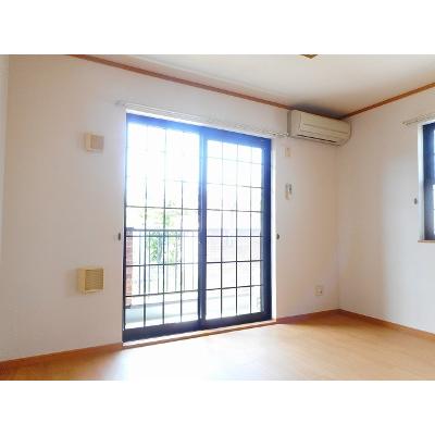 レジデンス比良出 101【管理NO：1-013013401-01010】 ★家具家電は申し込み後に搬入しますの物件写真2