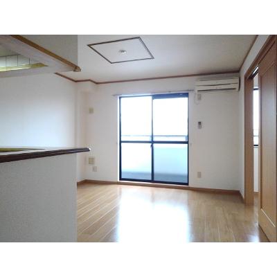 サンスプリング 202【管理NO：1-012135201-02020】 ★家具家電は申し込み後に搬入します★の物件写真2