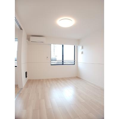 ファミリアーレ 201【管理NO：1-028564901-02010】 ★家具家電は申し込み後に搬入します★の物件写真2