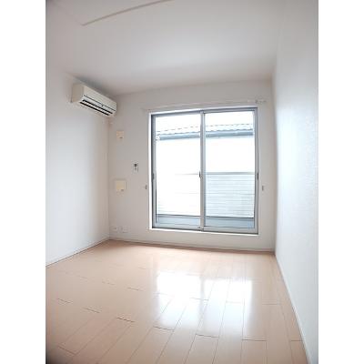 フォーリーフ 202【管理NO：1-018777901-02020】 2026年06月下旬入居可能の物件写真2