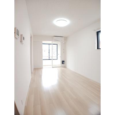 ヴァーチュ葵 106【管理NO：1-028415101-01050】 ★家具家電は申し込み後に搬入します★の物件写真2