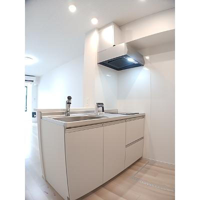 ヴァーチュ葵 103【管理NO：1-028415101-01030】 ★家具家電は申し込み後に搬入します★の物件写真3