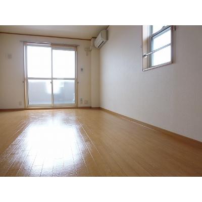 ブリックハウス 205【管理NO：1-013059401-02040】 2026年08月中旬入居可能の物件写真2