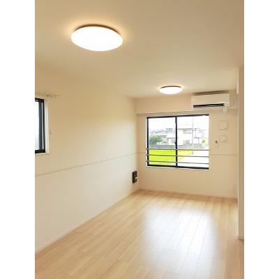 モナローム・シェリⅡ 202【管理NO：1-027561002-02020】 ★家具家電は申し込み後に搬入します★の物件写真2