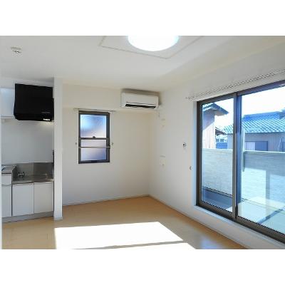 キウイ東 201【管理NO：1-019980401-02010】 ★家具家電は申し込み後に搬入します 2026年07月中旬入居可能の物件写真2