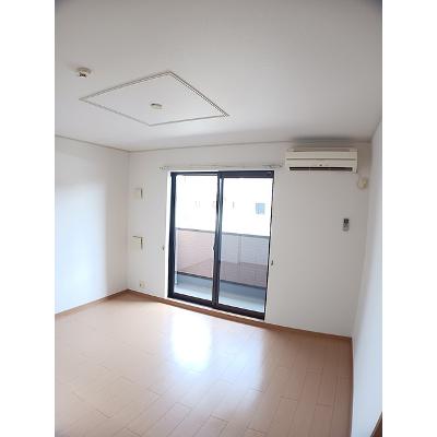 グランツＡ 102【管理NO：1-015438901-01020】 ★家具家電は申し込み後に搬入しますの物件写真2