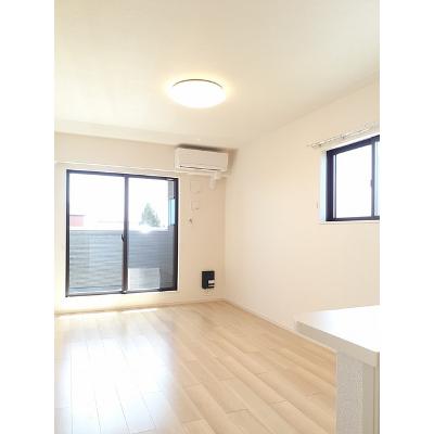 トゥインクル 201【管理NO：1-026636501-02010】 ★家具家電は申し込み後に搬入します★の物件写真2