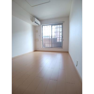デン　ファーレＡ 202【管理NO：1-015848501-02020】 ★家具家電は申し込み後に搬入します★の物件写真2