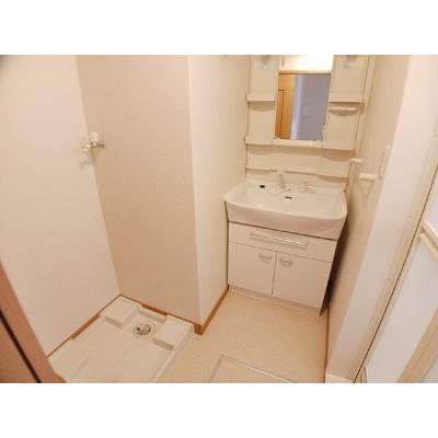 サンリットヒル 205【管理NO：1-015040901-02040】 ★家具家電は申し込み後に搬入しますの物件写真6