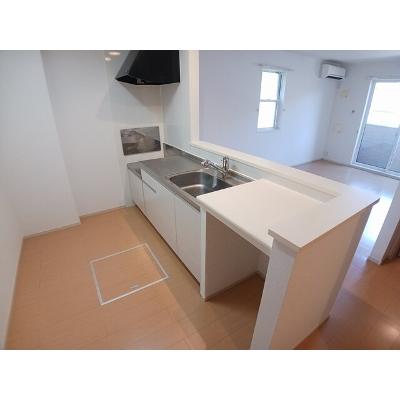 サン・シルク 103【管理NO：1-020372701-01030】 ★家具家電は申し込み後に搬入しますの物件写真3