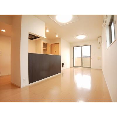 アビタシオン　Ⅱ 101【管理NO：1-019593102-01010】 ★家具家電は申し込み後に搬入しますの物件写真2