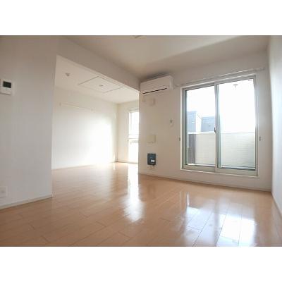 クレア 201【管理NO：1-018362601-02010】 ★家具家電は申し込み後に搬入しますの物件写真2