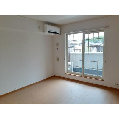 プロムナード　メロ 202【管理NO：1-014043701-02020】 ★家具家電は申し込み後に搬入します 2026年07月下旬入居可能の物件写真2