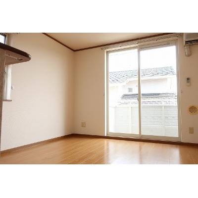 リバーサイド 201【管理NO：1-011641901-02010】 ★家具家電は申し込み後に搬入します 2026年08月上旬入居可能の物件写真2