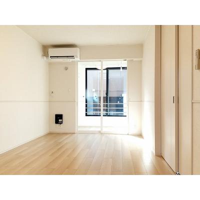 アトリオ 101【管理NO：1-027142801-01010】 ★家具家電は申し込み後に搬入しますの物件写真2