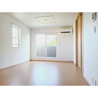 リヴァー　アンジュＢ 201【管理NO：1-016578902-02010】 ★家具家電は申し込み後に搬入しますの物件写真2