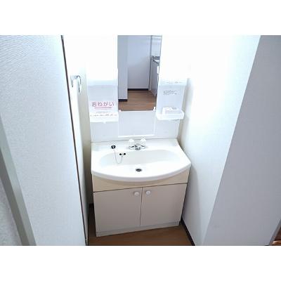 エレガンスながら 203【管理NO：1-004304801-02030】 ★家具家電は申し込み後に搬入しますの物件写真6