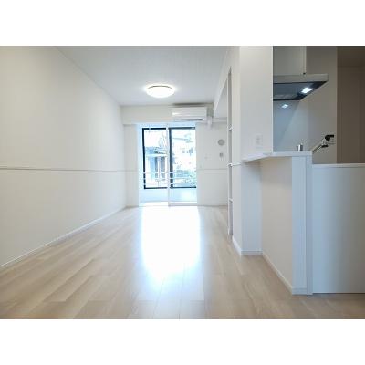 レッド　ウィング　Ｂ 103【管理NO：1-028050802-01030】 ★家具家電は申し込み後に搬入しますの物件写真2