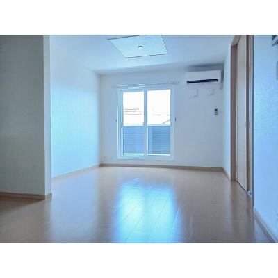 カーサ　ヴィオラＡ 202【管理NO：1-016394301-02020】 ★家具家電は申し込み後に搬入しますの物件写真2