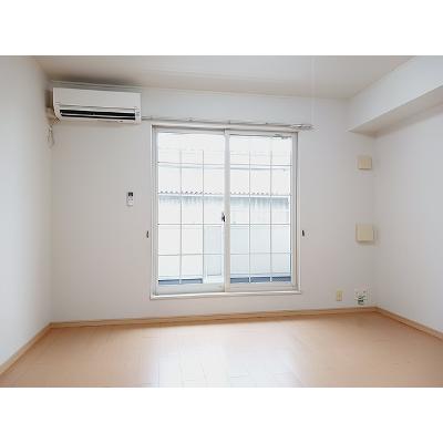 アルバーダ 201【管理NO：1-016202701-02010】 ★家具家電は申し込み後に搬入します★の物件写真2
