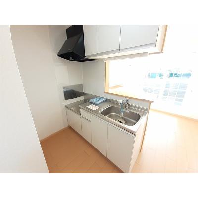 ソレイユＢ 203【管理NO：1-016874702-02030】 ★家具家電は申し込み後に搬入します★の物件写真3