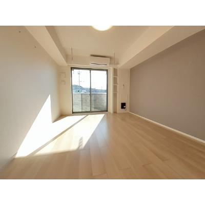 シェーネ 102【管理NO：1-027248201-01020】 ★家具家電は申し込み後に搬入しますの物件写真2
