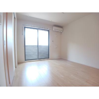 ノーブル　グラス　Ⅱ 102【管理NO：1-022254002-01020】 ★家具家電は申し込み後に搬入します★の物件写真2