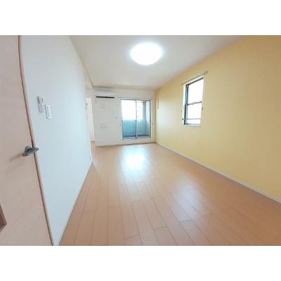 ベルリーナ　Ⅰ 201【管理NO：1-019103701-02010】 ★家具家電は申し込み後に搬入します★の物件写真2