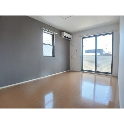 アリアⅡ 101【管理NO：1-018451001-01010】 ★家具家電は申し込み後に搬入しますの物件写真2