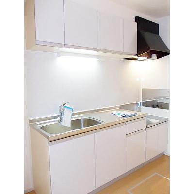 フリーデ 101【管理NO：1-018167101-01010】 ★家具家電は申し込み後に搬入します 2026年08月上旬入居可能の物件写真3