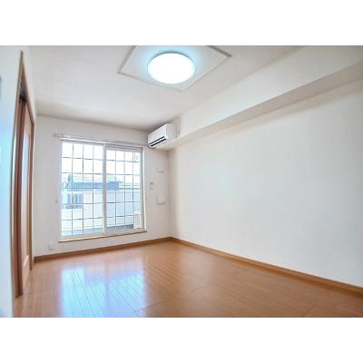 リバーサイドホヅミⅠ 203【管理NO：1-014158701-02030】 ★家具家電は申し込み後に搬入します★の物件写真2