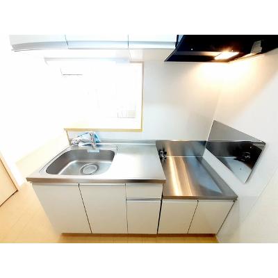 コンフォート 203【管理NO：1-017015901-02030】 ★家具家電は申し込み後に搬入します★ ★2026年09月中旬入居可能★の物件写真3