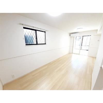 グローブ　Ｂ 105【管理NO：1-027565302-01040】 ★家具家電は申し込み後に搬入しますの物件写真2