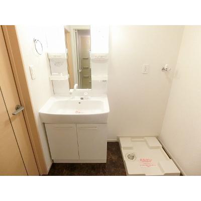 ピースクローバーⅡ 202【管理NO：1-017501902-02020】 ★家具家電は申し込み後に搬入しますの物件写真6