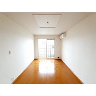 フレスクーラⅠ 102【管理NO：1-014469601-01020】 2026年07月中旬入居可能の物件写真2