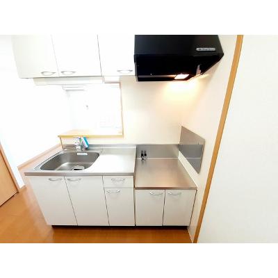 リバーサイド三城 203【管理NO：1-013883601-02030】 ★家具家電は申し込み後に搬入します 2026年07月中旬入居可能の物件写真3