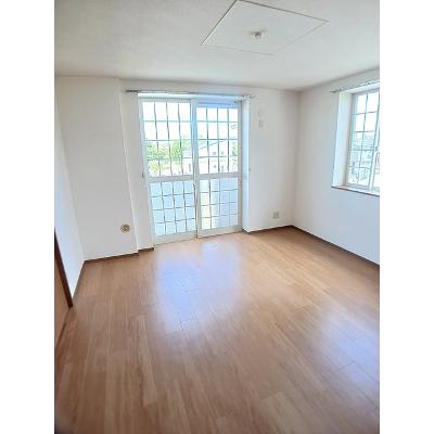 エンドレスハーモニー 203【管理NO：1-011200201-02030】 ★家具家電は申し込み後に搬入します★ ★2026年08月中旬入居可能★の物件写真2