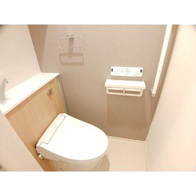 アイリス 106【管理NO：1-027916301-01050】 ★家具家電は申し込み後に搬入します★の物件写真5
