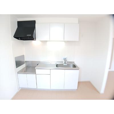 イースト・ピア 203【管理NO：1-020960401-02030】 ★家具家電は申し込み後に搬入します★の物件写真3