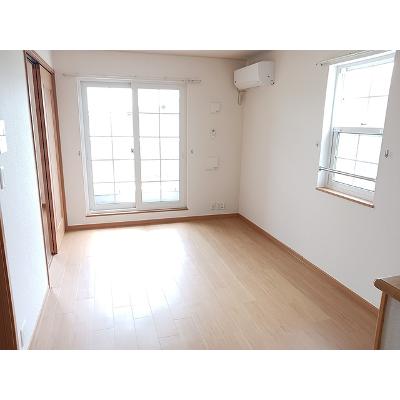 ファインコスモス 201【管理NO：1-013956101-02010】 ★家具家電は申し込み後に搬入します★の物件写真2